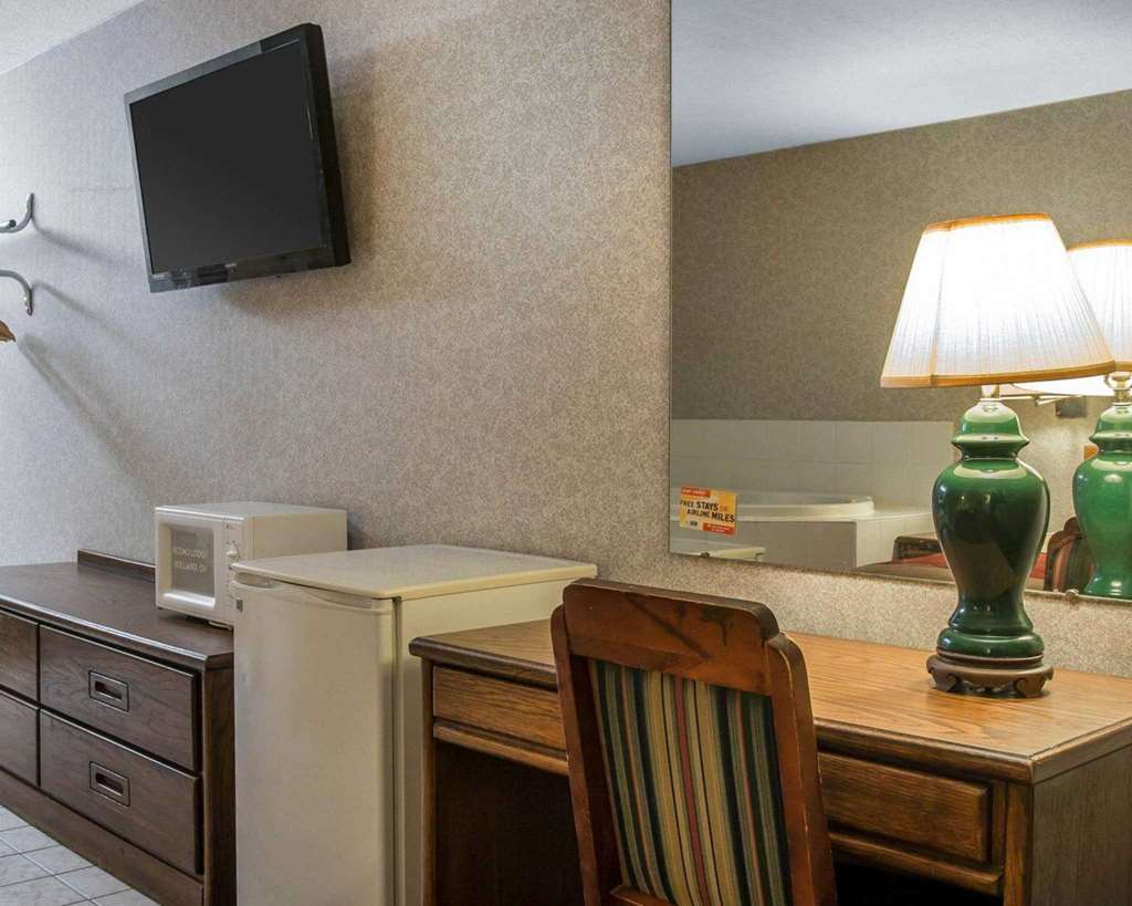 Econo Lodge Holland Pokoj fotografie